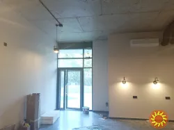 ФАСАДНЕ КОМЕРЦІЙНЕ ПРИМІЩЕННЯ НА ТРАФІКУ — НАВПРОТИ Арена Львів 