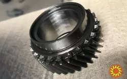 Бу шестерня 4-й передачи 34x35 ведомая Renault 7701715364 Laguna Megane Kangoo
