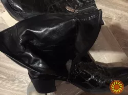 Італійські жіночі чоботи-стан нових,оригінал,розмір 37.5 вказано,демісезон.