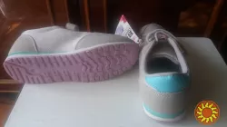 Кроссовки на девочку, польские.