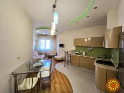 Сдам просторную 2-ком.квартиру в жк Марсель на Французском бульваре.