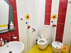 Сдам просторную 2-ком.квартиру в жк Марсель на Французском бульваре.