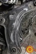 Бу рычаг передней подвески Renault Laguna 2,  8200452715, 545016805R левый.