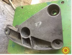 Бу кронштейн двигателя Renault Megane 2, Scenic 2, 8200072652