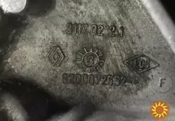 Бу кронштейн двигателя Renault Megane 2, Scenic 2, 8200072652