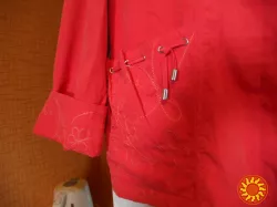 Жіноча куртка.вітровка,б/в розмір 48-50