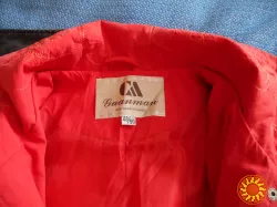 Жіноча куртка.вітровка,б/в розмір 48-50