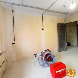 Штробление без пыли Харьков. Штробы под проводку