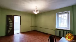 Продам просторную 1-ком.квартиру на Академика Королёва.