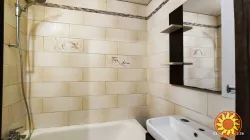 Продам просторную 1-ком.квартиру на Академика Королёва.